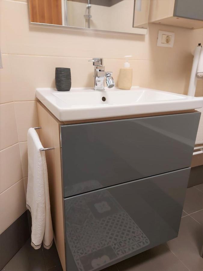 Paula Apartment Dumbravita  외부 사진